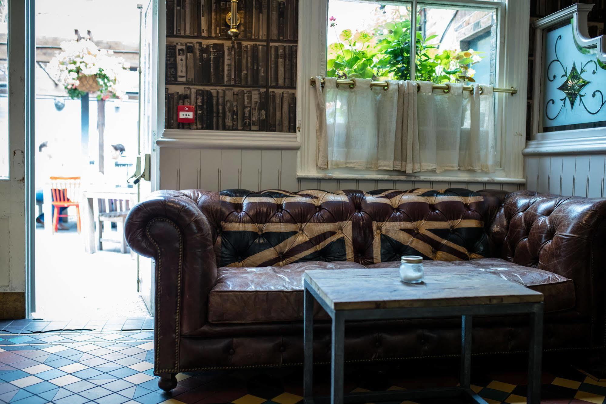 Bed and Breakfast The Malt House Londres Exterior foto